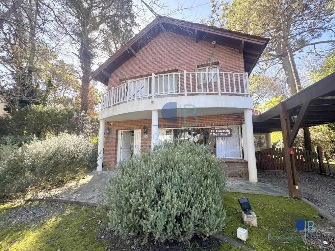 1051- Palmera e/ Oriol y Pinzon
